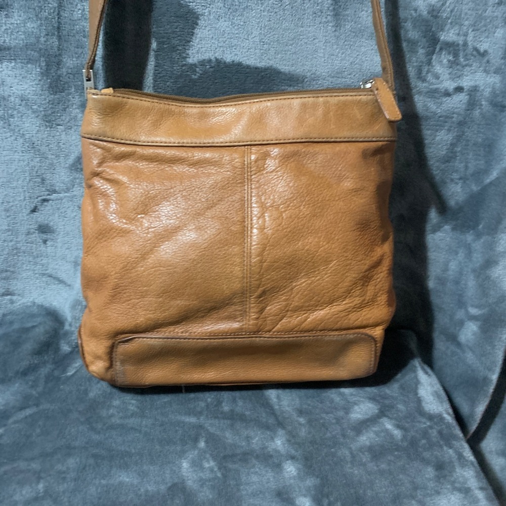 Liz Claiborne Crossbody Bag Womens Tan Pebbled Leather Multi-Pocket Handbag Boho